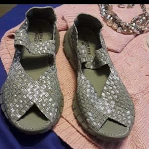 Price drop silver CRB Stretchy sandals/shoes